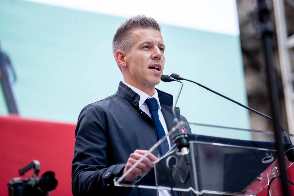 Magyar Péter: Megint Magyarországon a legmagasabb az "agyonütött" élelmiszerinfláció